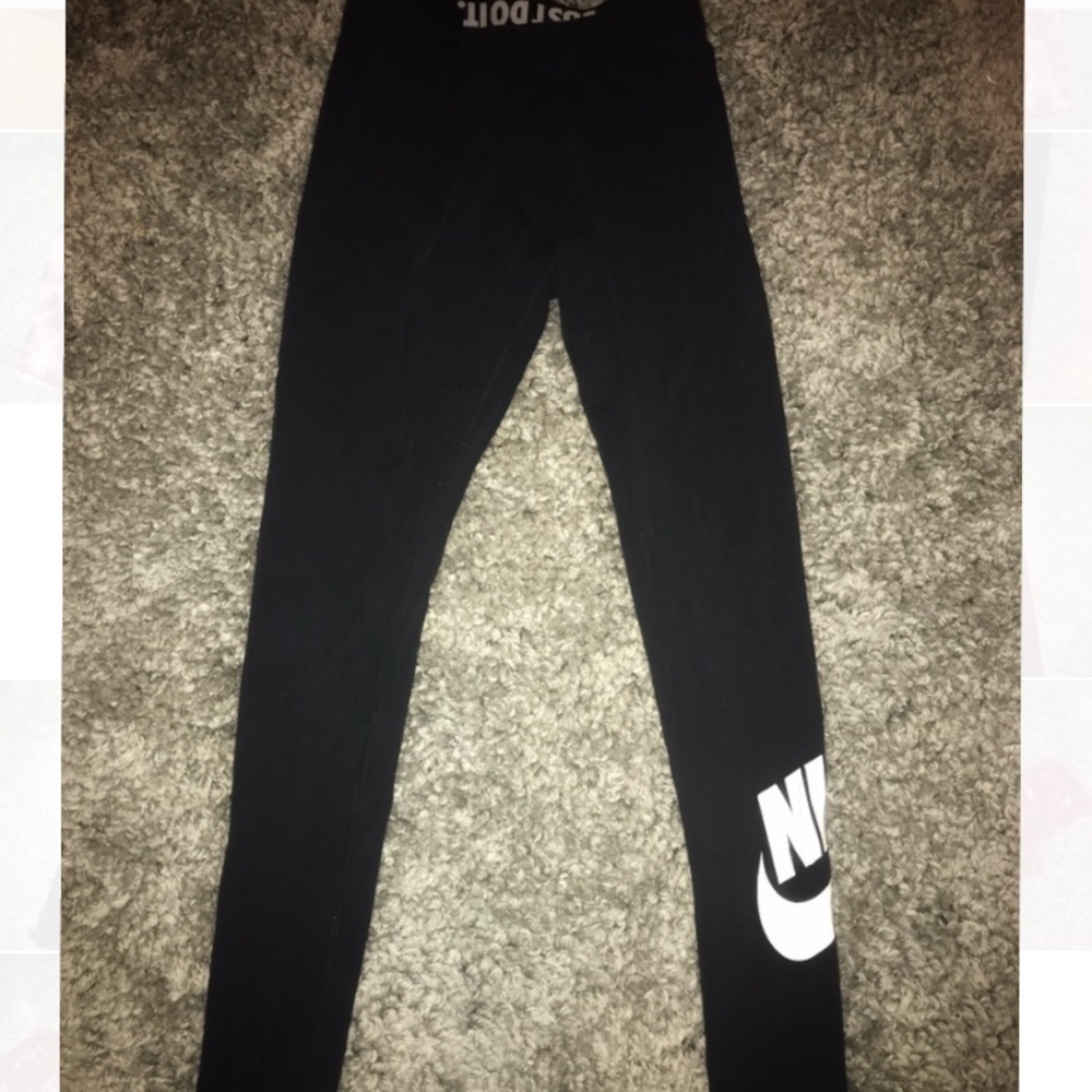 Nike leggings
